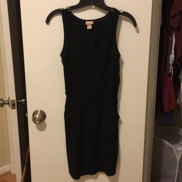Soft and casual black dress - Picture 4 of 4